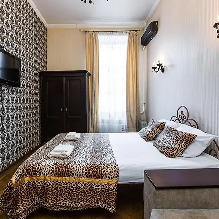 в оренду на копеника 12, біля палацу потоцьких Apartment *