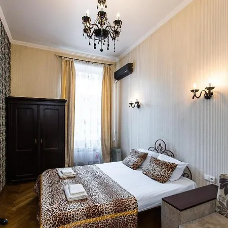 в оренду на копеника 12, біля палацу потоцьких