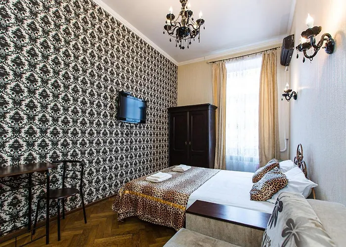 в оренду на копеника 12, біля палацу потоцьких * Lviv