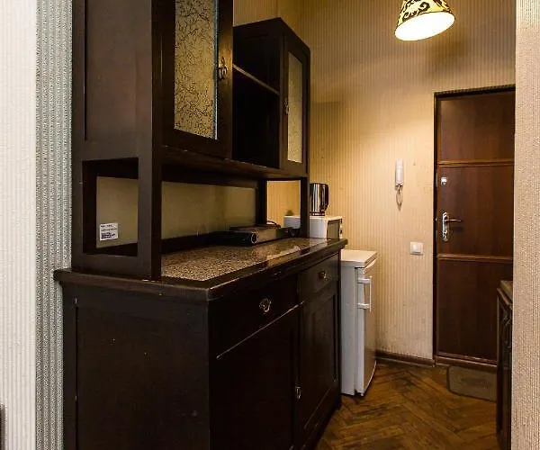 в оренду на копеника 12, біля палацу потоцьких *